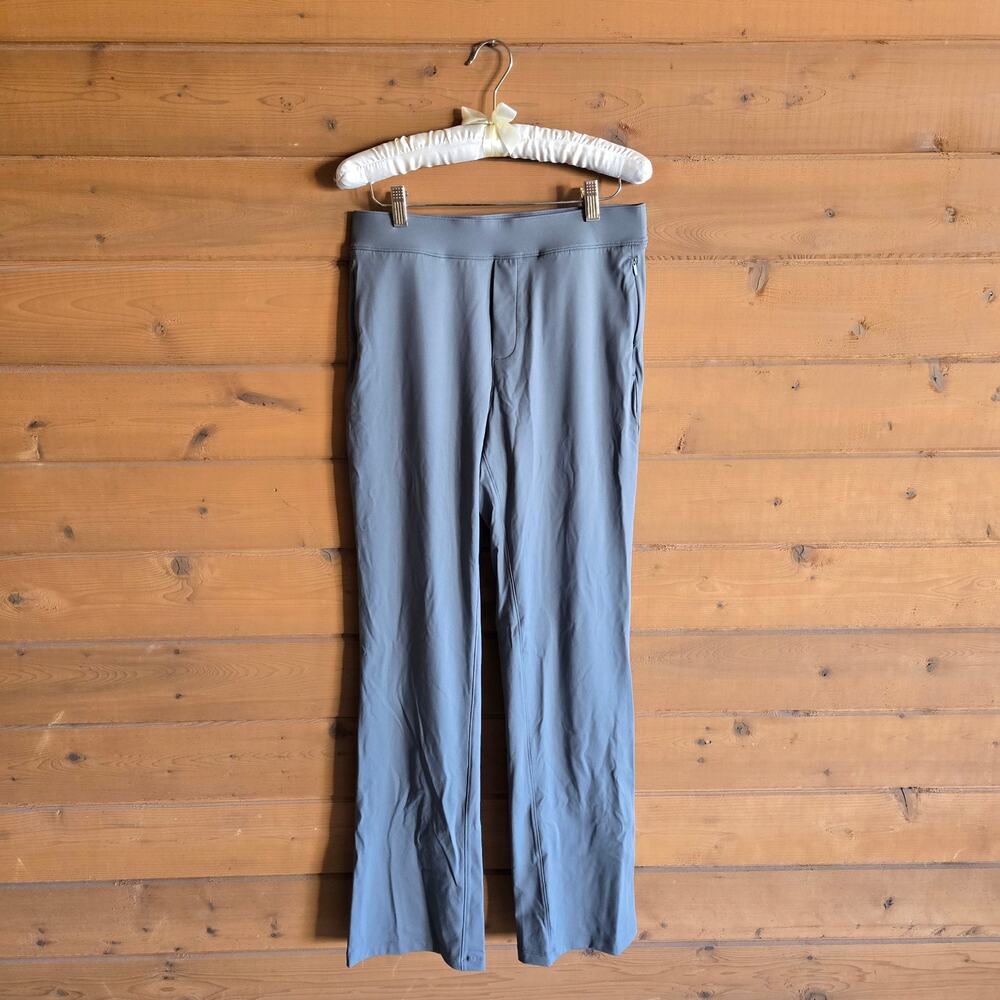 Crz Yoga Flare Pant NWT M Grey Sage Stretchy Pull On Athleisure Workout Gym Y2K - Picture 1 of 4